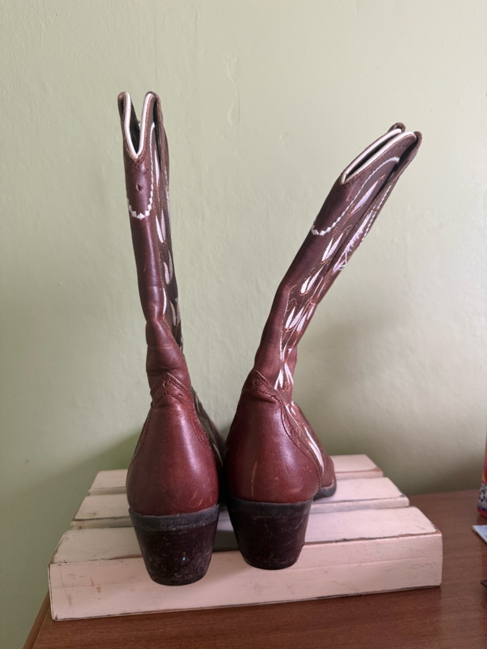 Ariat Point Toe Boots - Picture 5 of 6